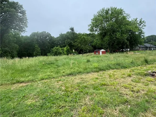781 Hallack Ln #46, Pea Ridge, AR 72751