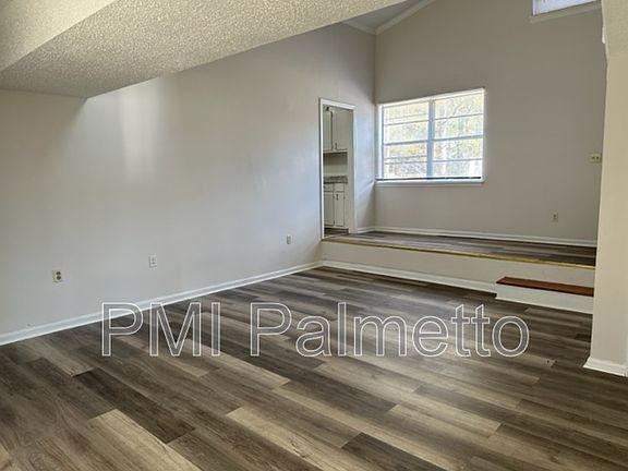 2nd image of 106 Temple Walk Rd