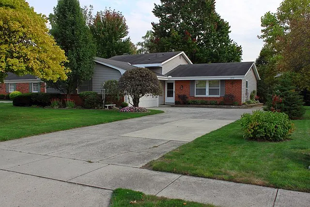 1015 Toulon Ave photo 1