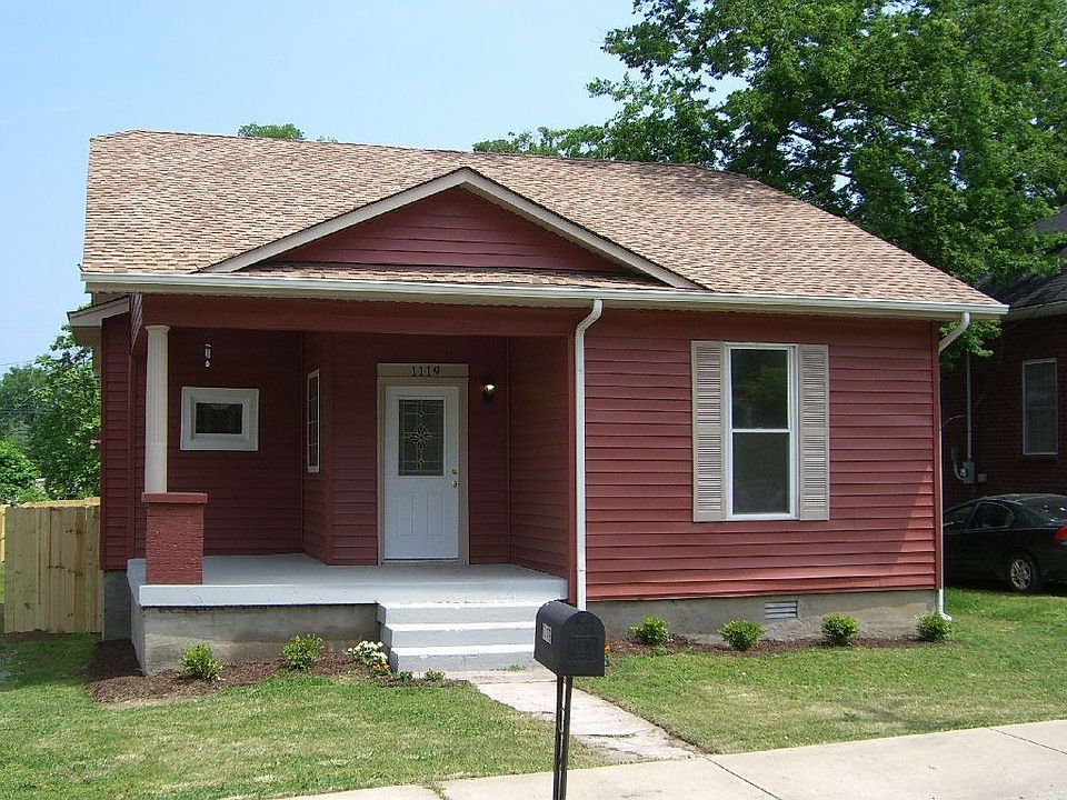 Gorgeous renovated cottage with covered porch in East Nashville area.