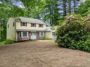 35 William G Dr, Tewksbury, MA 01876