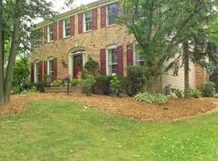 6350 Raleigh Rd, Willowbrook, IL 60527