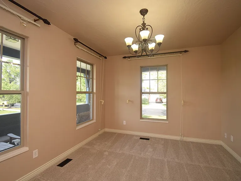 10741 S Weiss Dr — Photo 8