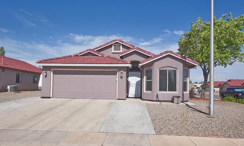 1st image of 1070 San Jacinto Dr