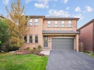 87 River Oaks Blvd W, Oakville, ON L6H 3N4