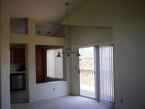 3rd image of 1313 Ray Harvey Dr