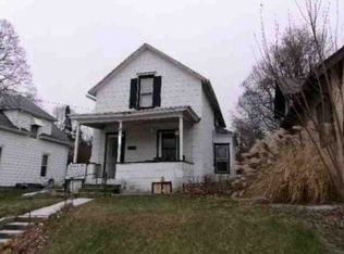 235 W Homer St, Freeport, IL 61032