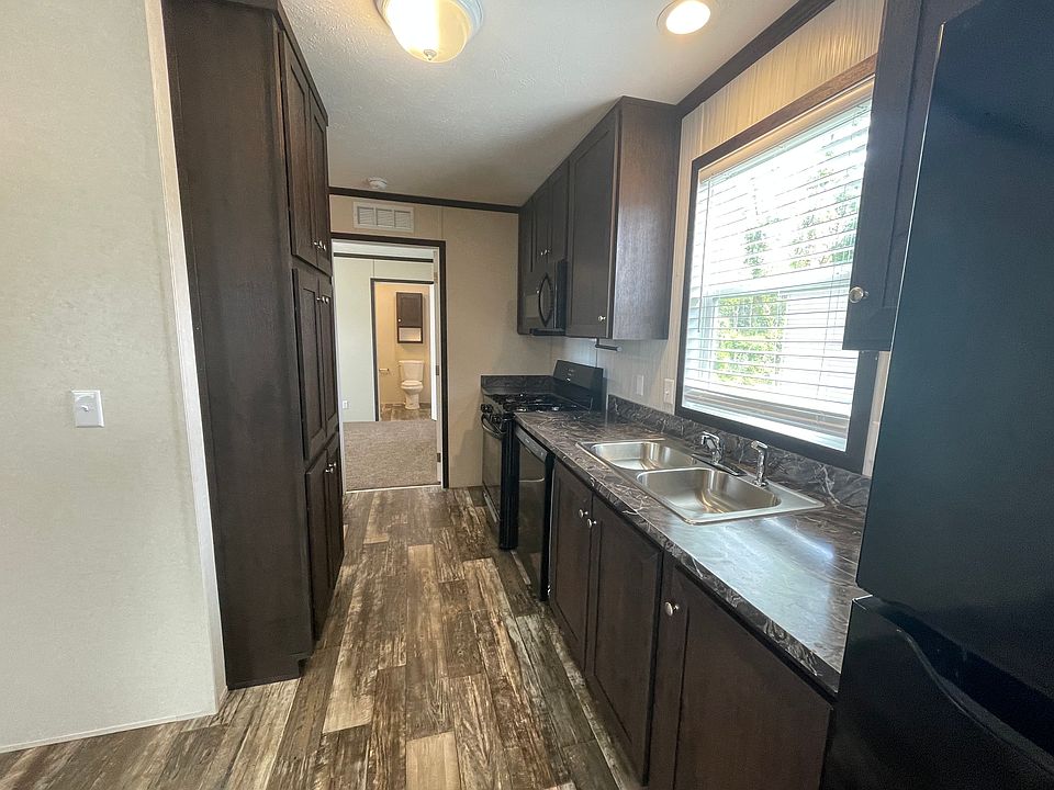 25 Birch Dr Belleville MI Zillow