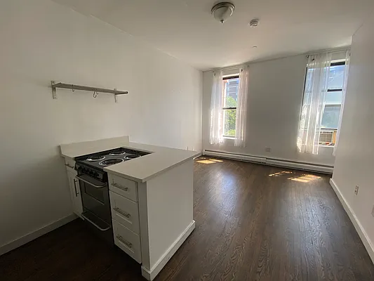 Rented by Smart City Real Estate LLC | media 5