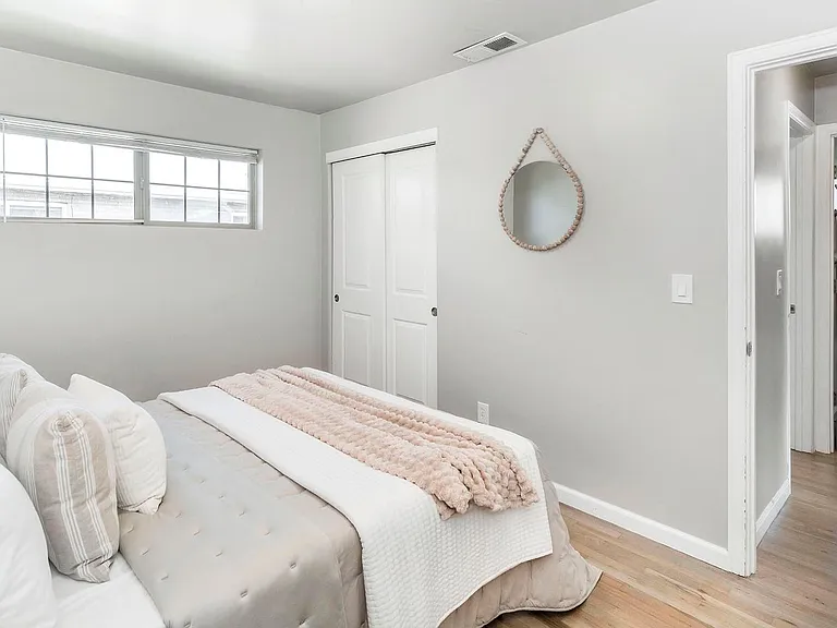 Sloan's Lake: 2-Bedroom 1 Bath With High-End Finishes — Photo 22