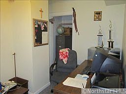 5th image of 164 Broadway St