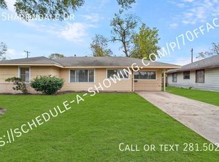 8018 Sharondale Dr, Houston, TX 77033