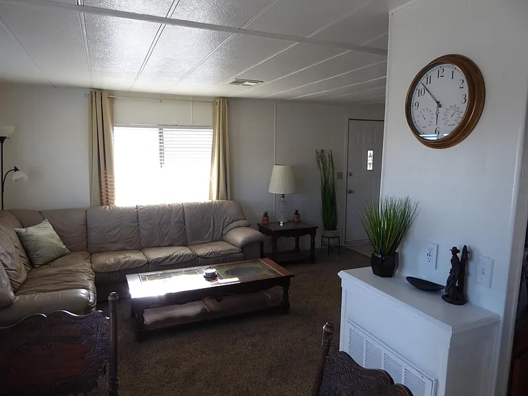 3138 Lake Dr — Photo 24