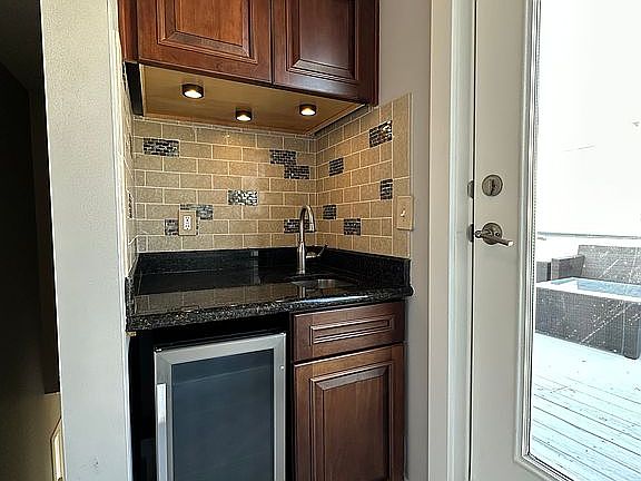 3rd image of 1264 W 73rd St