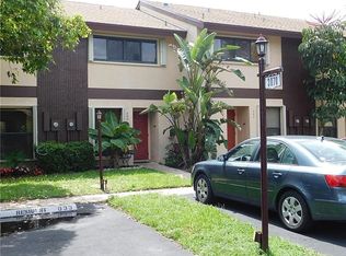 3070 S Oakland Forest Dr APT 303, Oakland Park, FL 33309