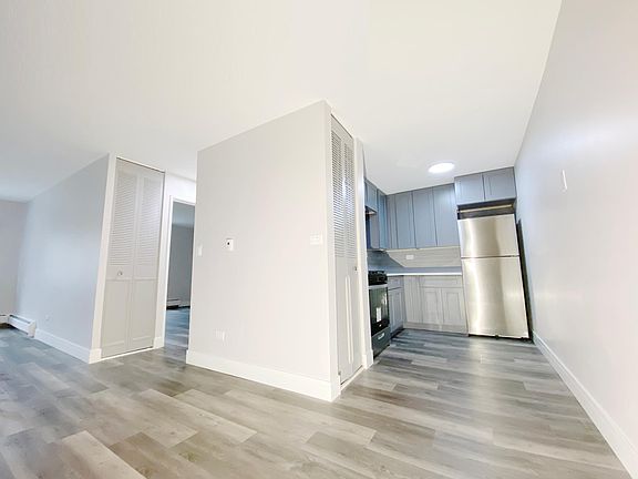 3rd image of 8340 W Catherine Ave #620