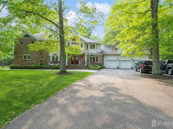 5 Ramapo Ct, Colts Neck, NJ 07722