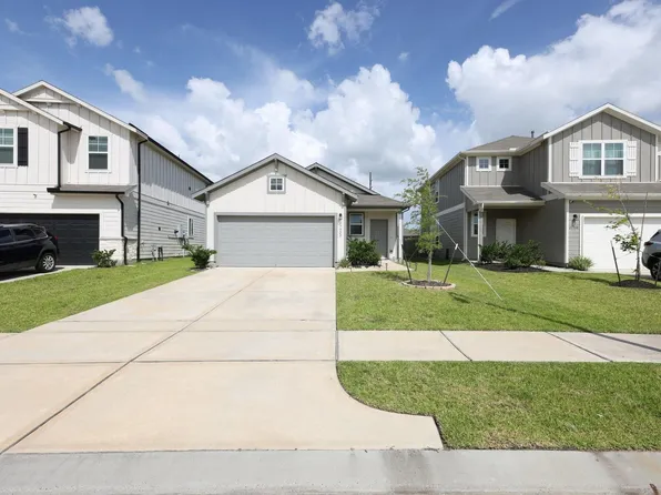17922 Plow Beam Dr, Hockley, TX 77447
