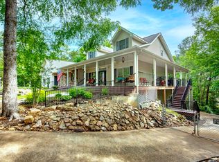 375 Lake Shore Dr W, Greers Ferry, AR 72067
