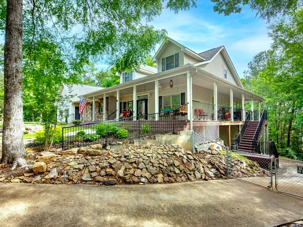 375 Lake Shore Dr W, Greers Ferry, AR 72067