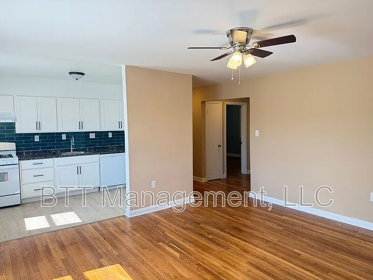 4013 38th St #301 — Photo 5
