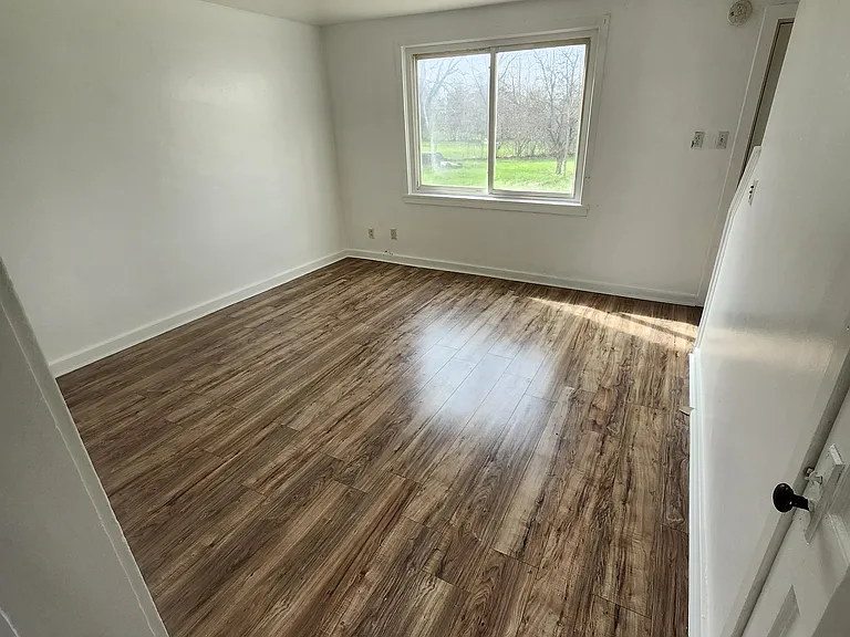 32 Curwood Ct #28 — Photo 2