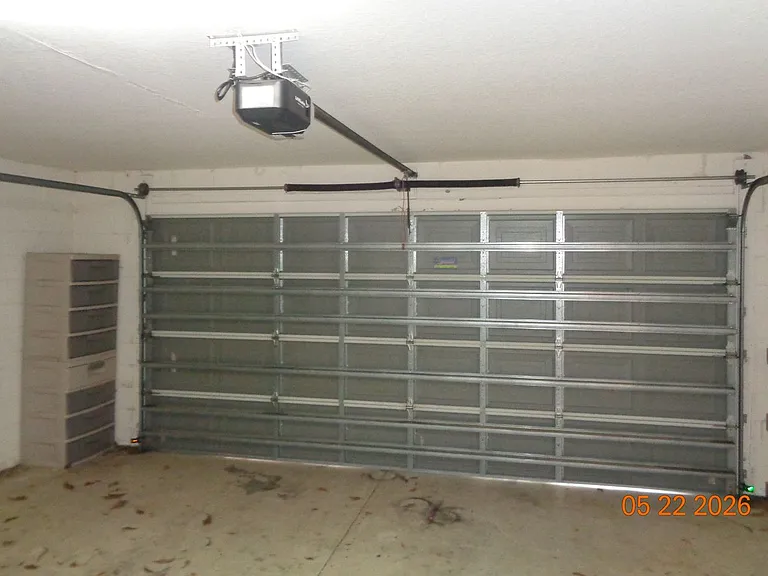 210 Woodhouse Ln — Photo 17