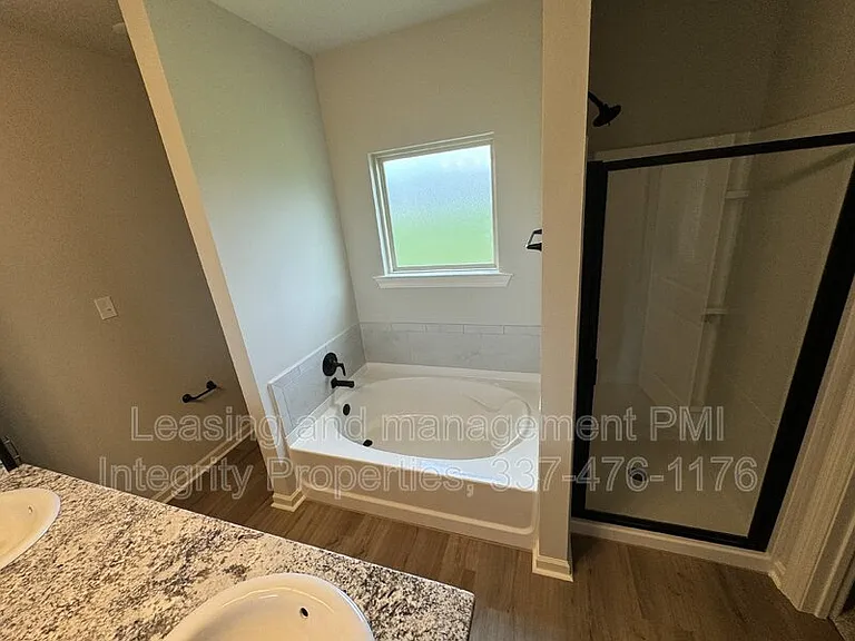112 Segovia Way — Photo 14