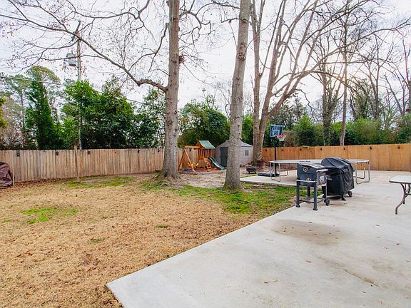 4th image of 756 Palm Dr