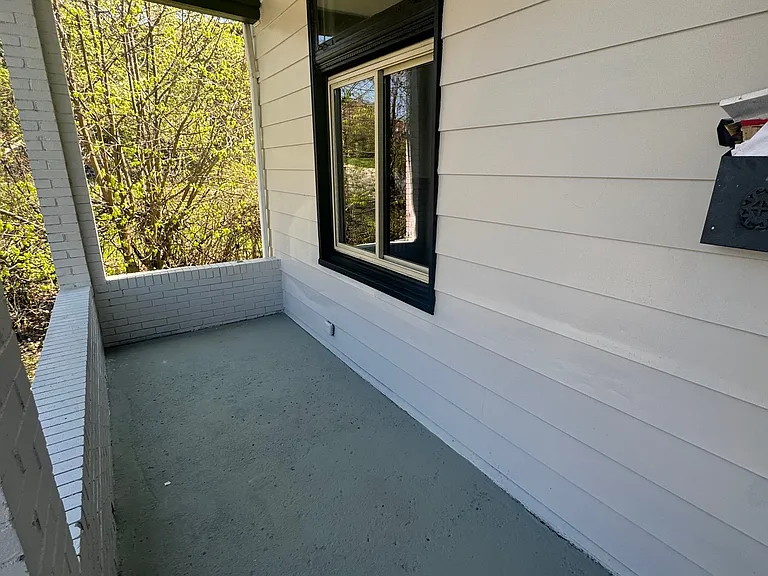 6440 Dean St — Photo 3