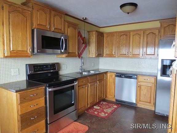 4th image of 13098 Bearden Ct