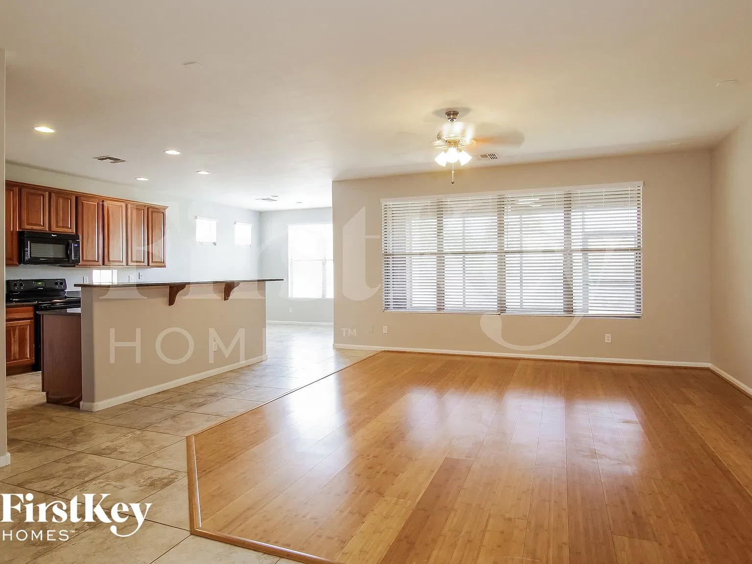 4 bed, 2.0 bath, 2197 sqft, $2,470 — Photo 2