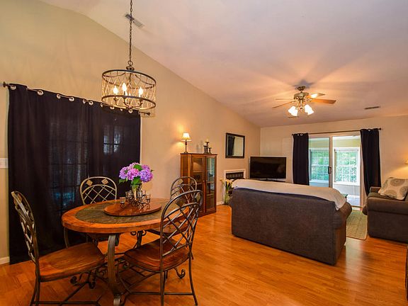 2nd image of 6976 Black Walnut Ct
