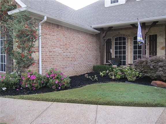 3rd image of 8317 Thornway Ct