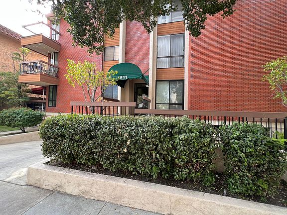 2nd image of 511 N Jackson St APT 104