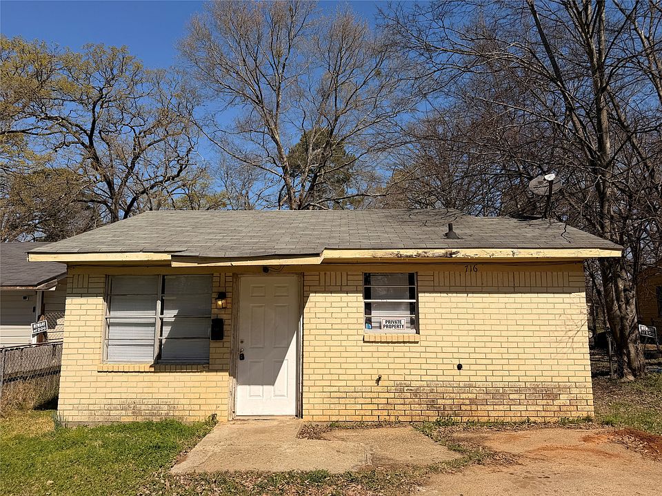 1st image of 716 Harrison St