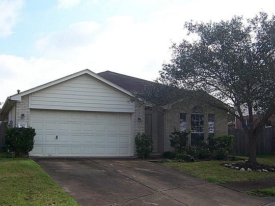 1st image of 4031 Floral Way Ct
