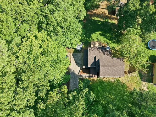 11129 Lakeshore Dr, Raleigh, NC 27613