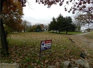 1609 S 98th St, Edwardsville, KS 66111