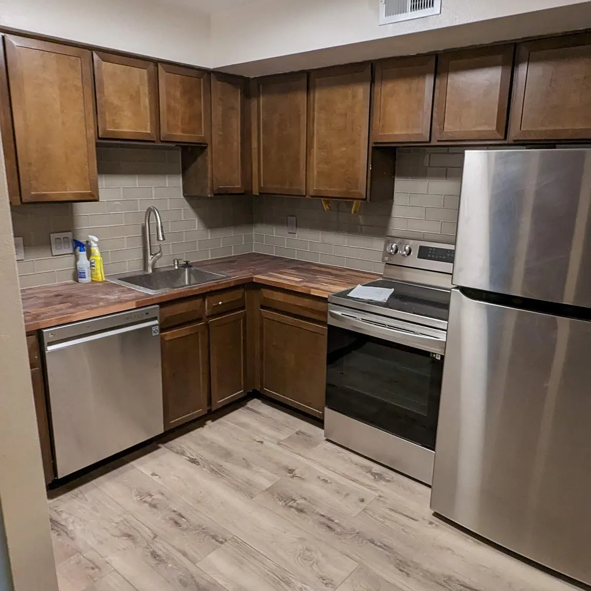 2 bed, 852 sqft, $1,780 — Photo 3