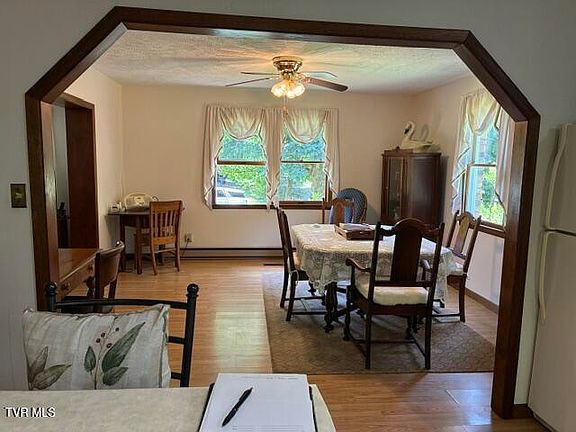 5th image of 6602 Caney Ridge Rd