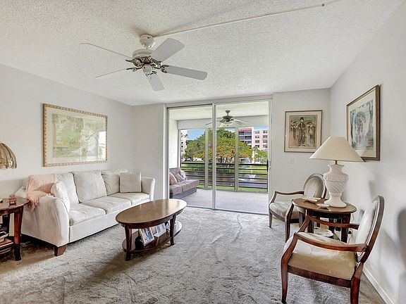 5th image of 27 Abbey Lane #306