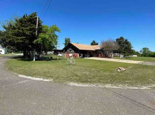 1922 W Countyline Rd, Ratliff City, OK 73481