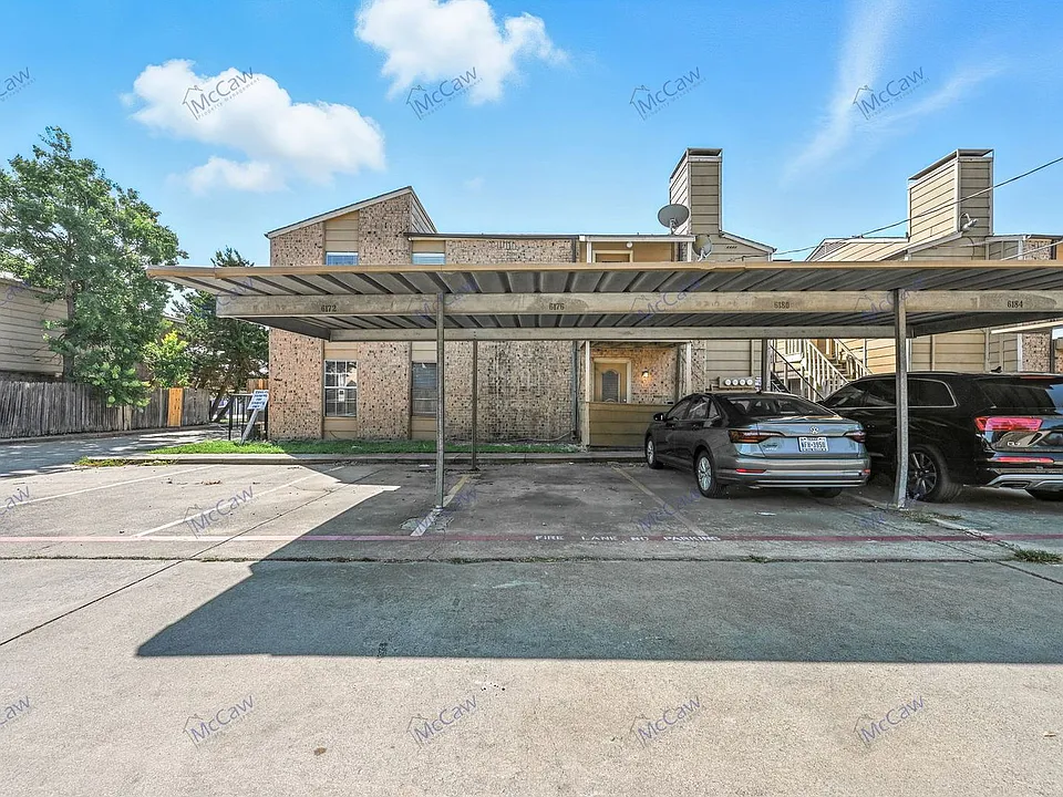 6176 Vega Dr
