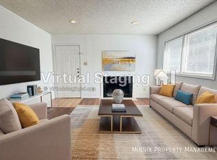 8208 Vernon Ave APT B, Lubbock, TX 79423