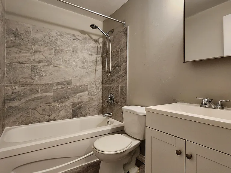 725 Cricklewood Dr #5 — Photo 21