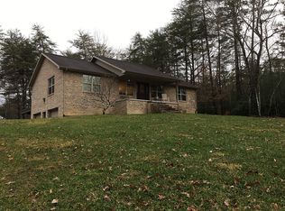 373 Goodstock Rd, Crossville, TN 38555