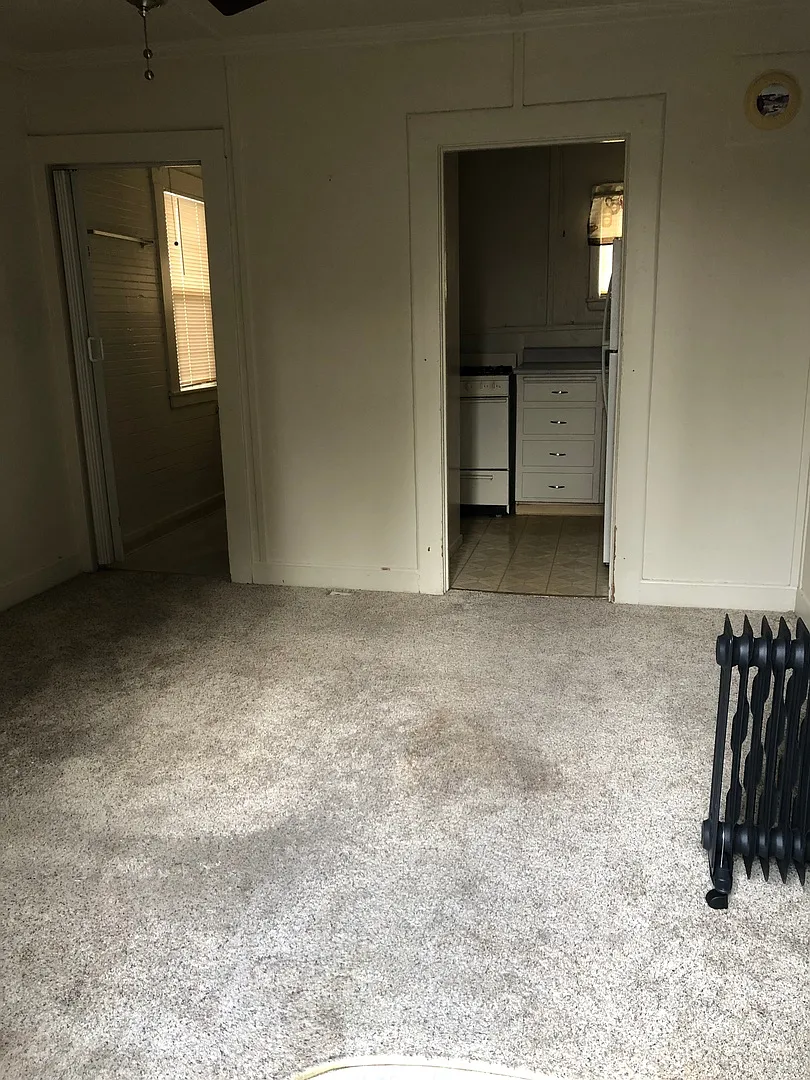 1337 N. Golden State — Photo 3