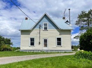 2382 Matawatchan Rd, Greater Madawaska, ON K0J2R0