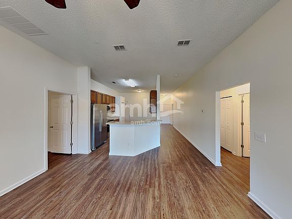 4th image of 8317 S Stelling Dr